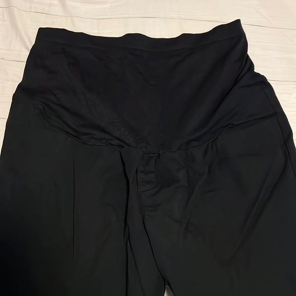 Maternity Pixie - Picture 1 of 2